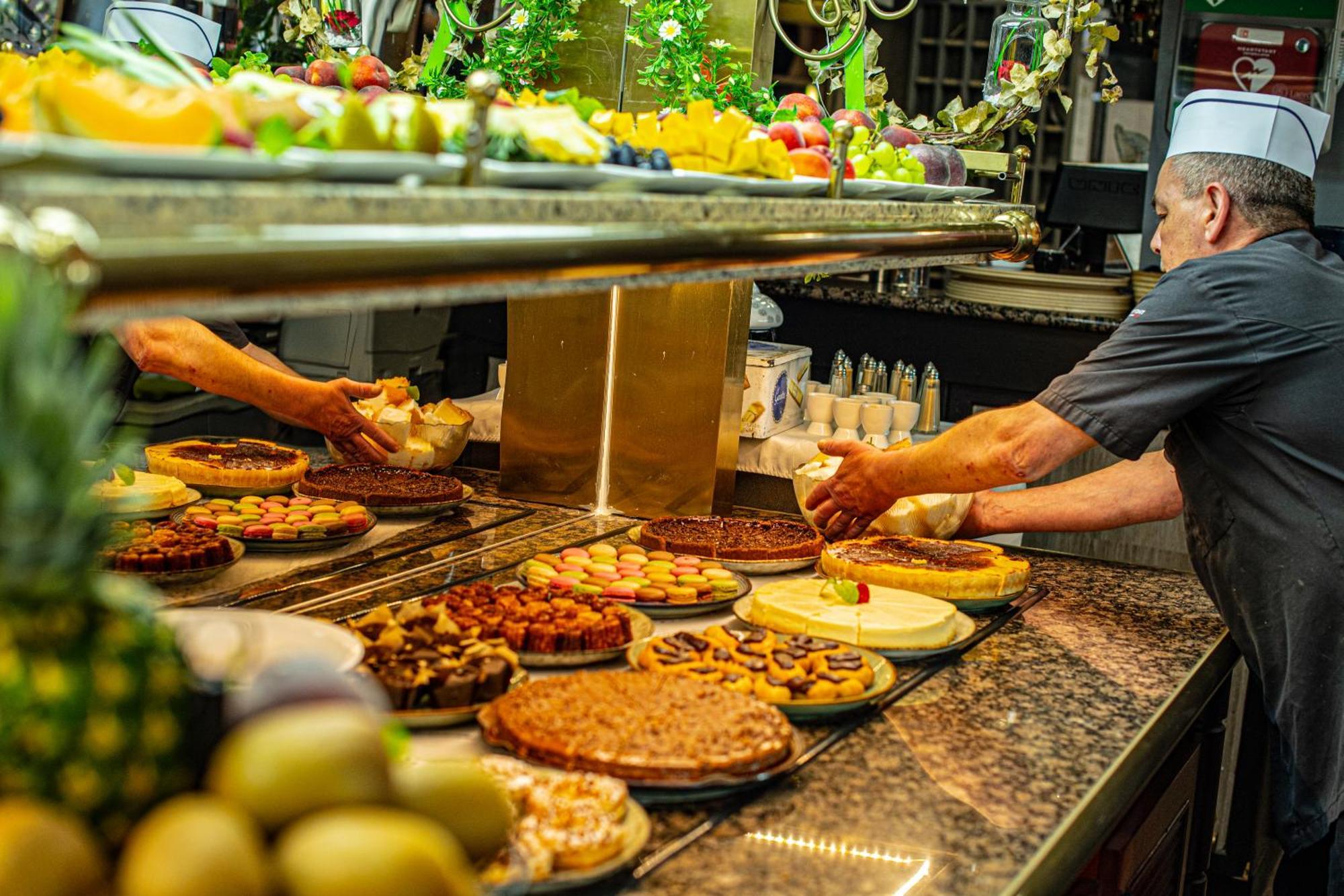 Logis Hotel - Le Relais Du Parisis Вильпаризи Экстерьер фото
